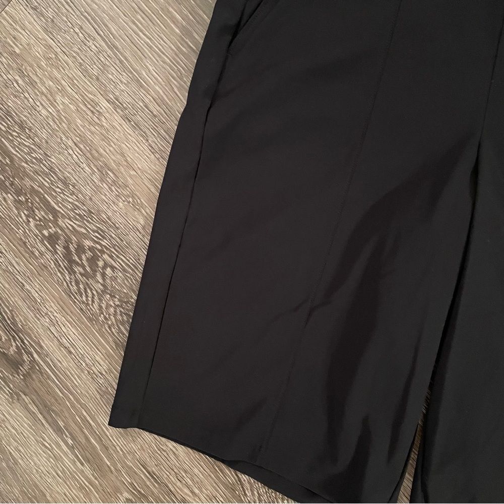 Athleta Brooklyn Bermuda shorts - Picture 4 of 7